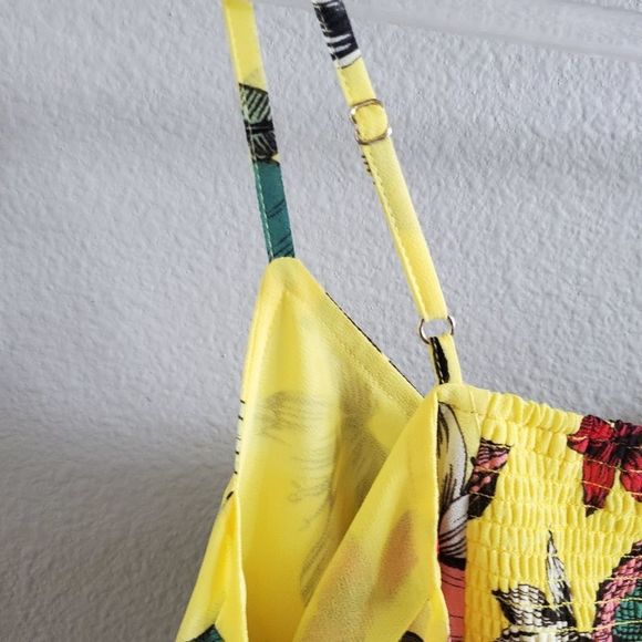 NWT GUESS Sarali yellow off the shoulder floral top - Picture 5 of 8